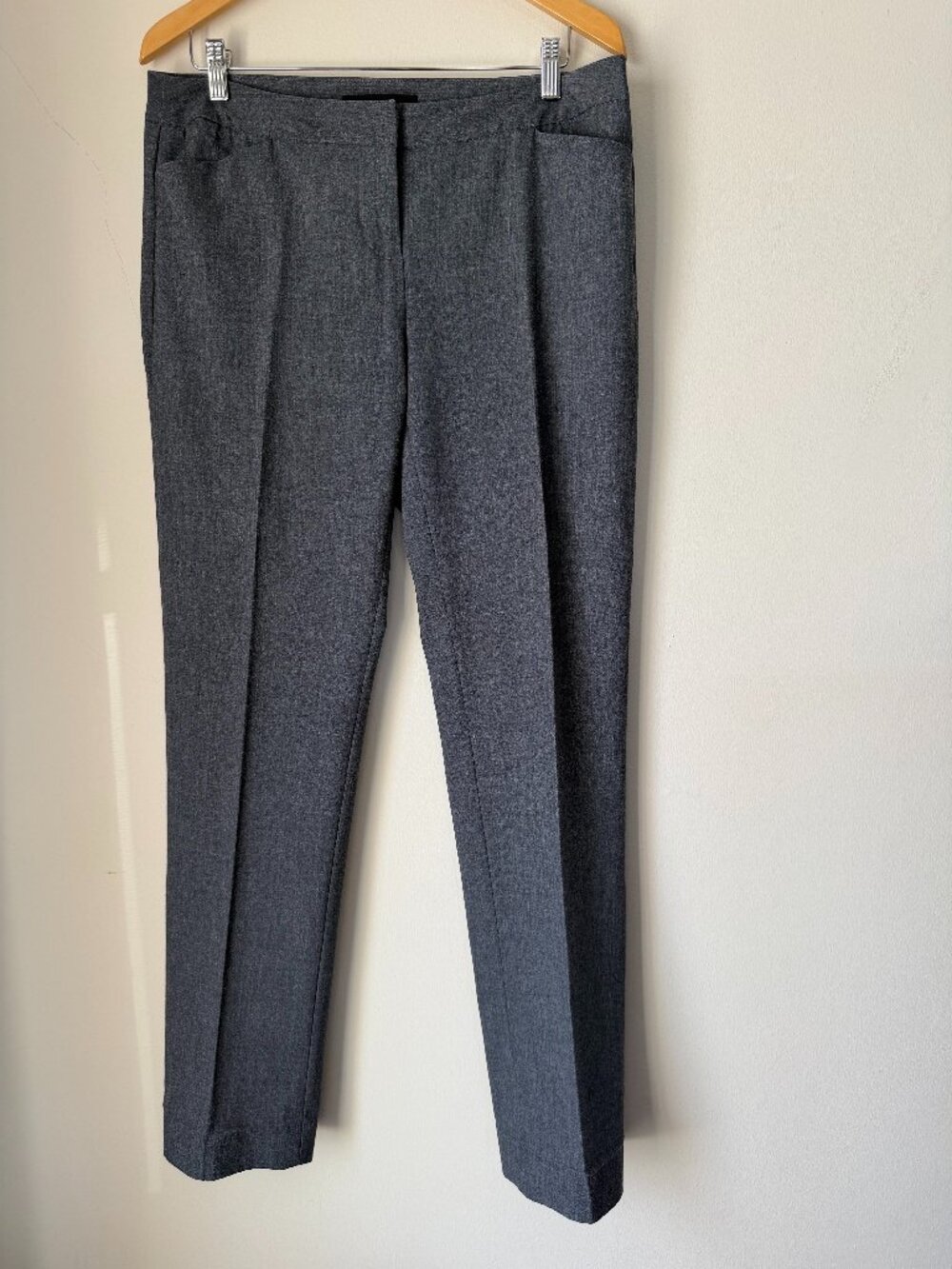 Amanda & Chelsea Size 10 Navy Ankle Pants